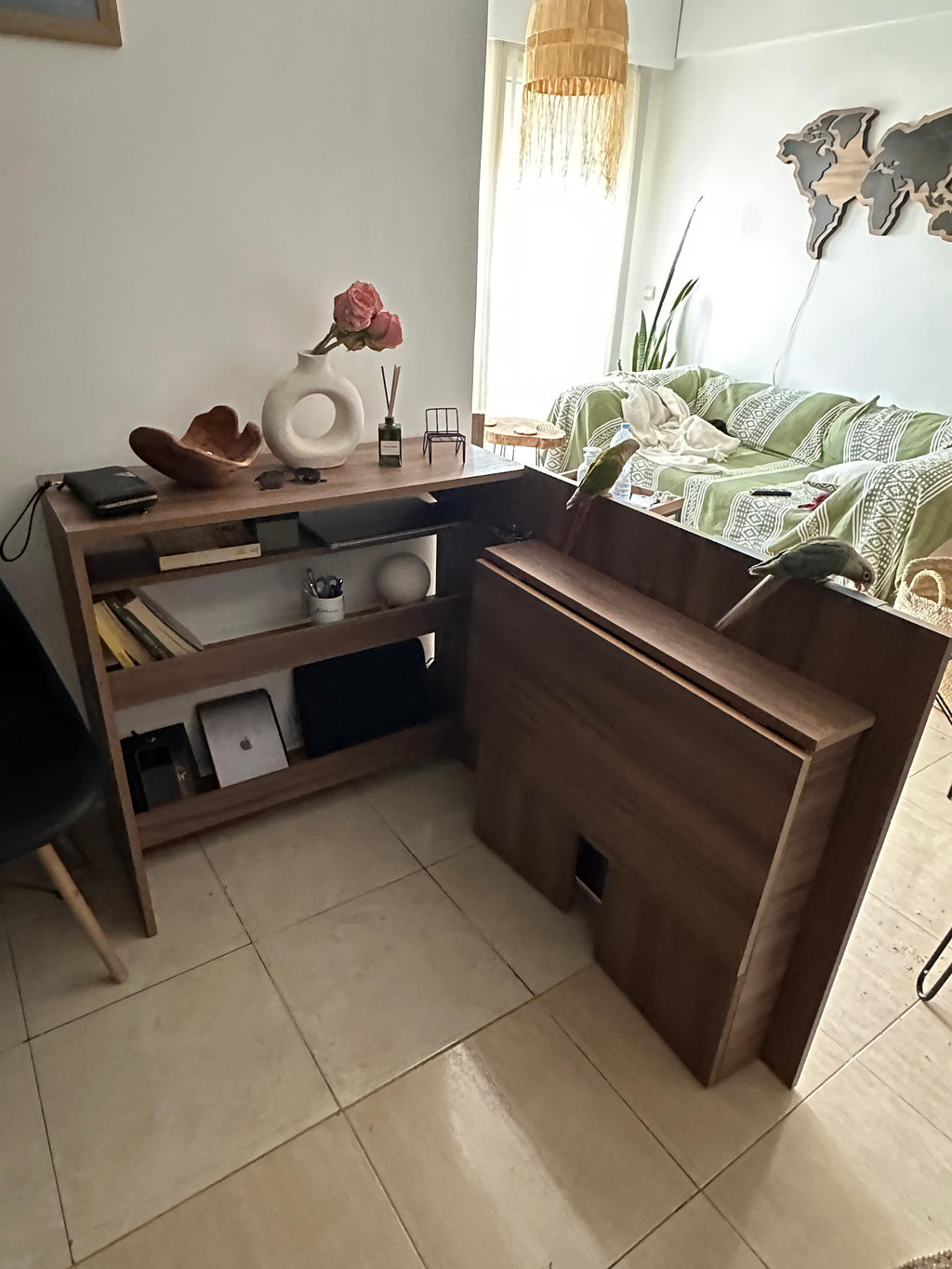Bureau modulable avec bibliothèque incluse